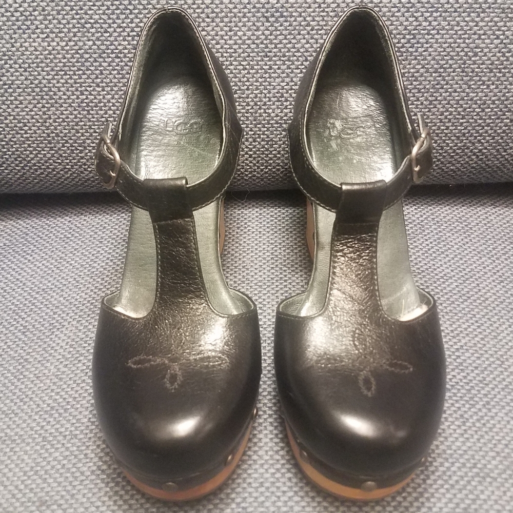 UGG Australia Chrissie T-Strap Platform Wedge